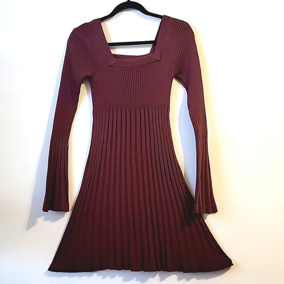 Vintage Contempo Casuals Bell Sleeve Sweater Dress BURGUNDY - Picture 1 of 7